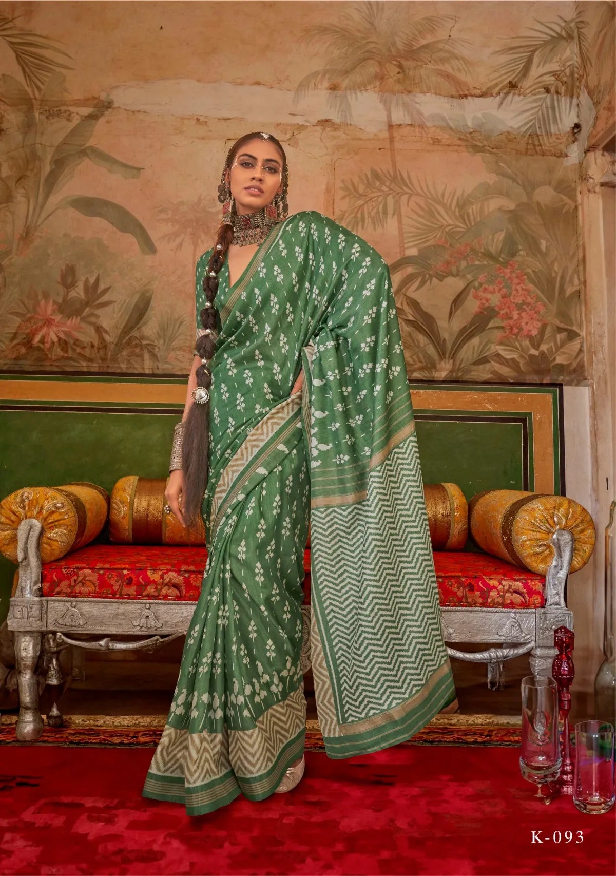 Majestic Green Silk Saree with Delicate White Floral and Geometric Patterns - Perfect for Festive Occasions